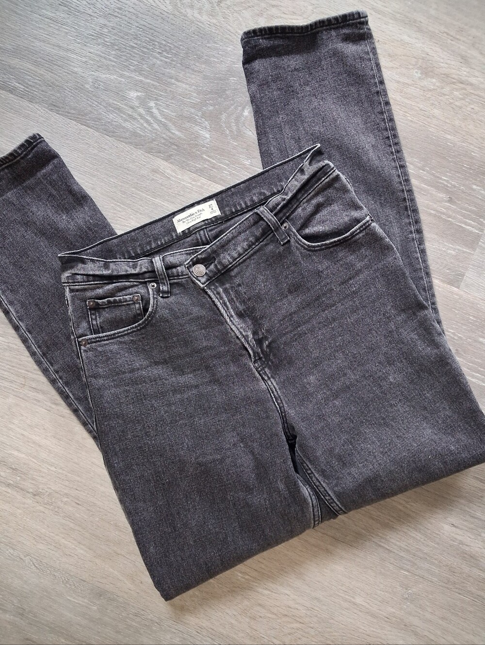 . Abercrombie & Fitch 90s Vintage Black High Crossover Waist Slim Straight Jeans